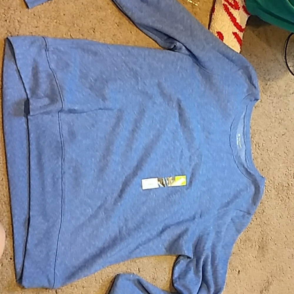 Never worn, ultrasoft fleece sweatshirt